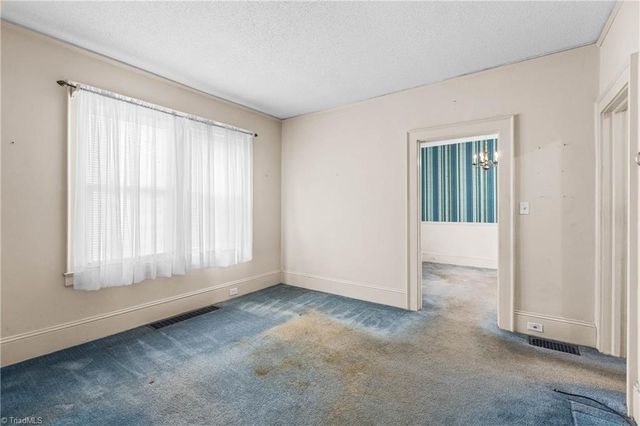 800 S Sunset Drive, Winston-salem, NC 27103