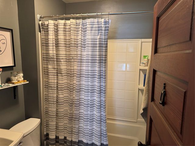 2946 POPLAR Street, Erie, PA 16508
