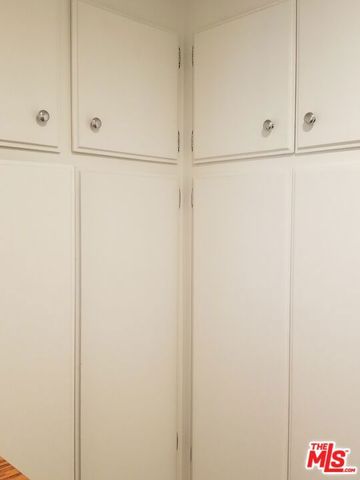 453 S Gramercy Place, Los Angeles, CA 90020