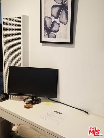 453 S Gramercy Place, Los Angeles, CA 90020