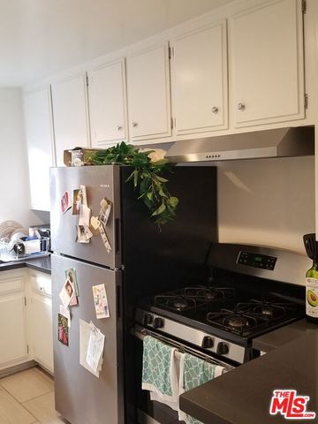 453 S Gramercy Place, Los Angeles, CA 90020