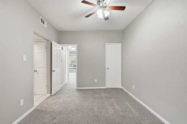 2100 Tanglewilde Street 642, Houston, TX 77063