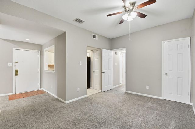 2100 Tanglewilde Street 642, Houston, TX 77063