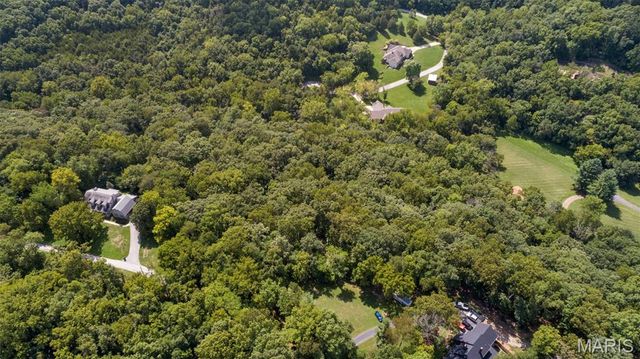 18520 Hawks Hill Road, Wildwood, MO 63069