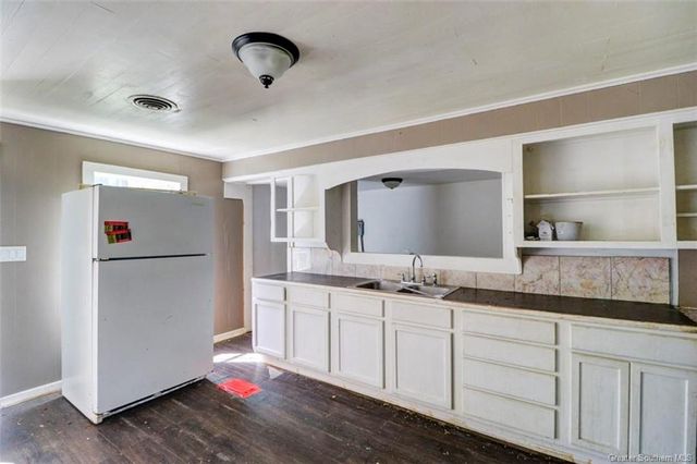 811 N Huntington Street, Sulphur, LA 70663