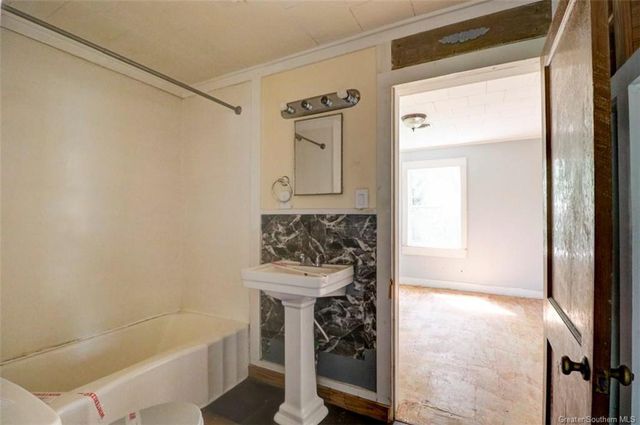 811 N Huntington Street, Sulphur, LA 70663