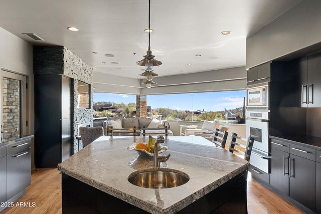 9887 E Palo Brea Drive, Scottsdale, AZ 85262