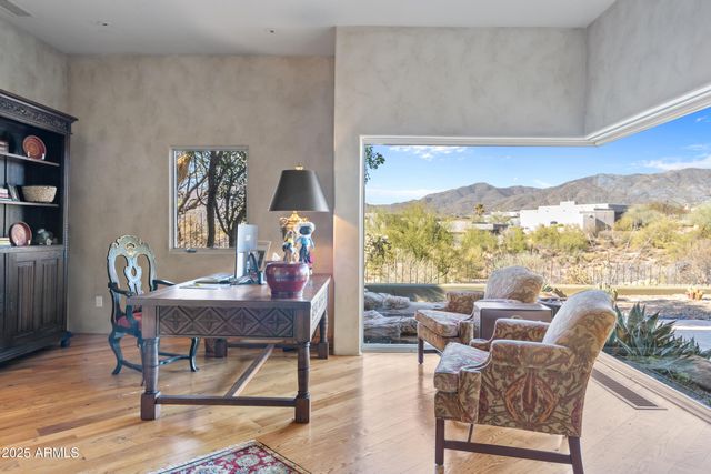 9887 E Palo Brea Drive, Scottsdale, AZ 85262