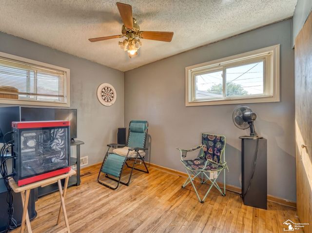 1263 Maple Boulevard, Monroe, MI 48162