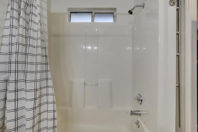 11013 Wolf Dr, Grass Valley, CA 95949