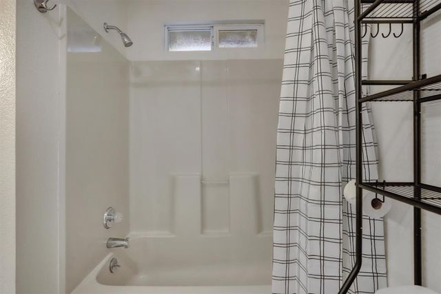 11013 Wolf Dr, Grass Valley, CA 95949