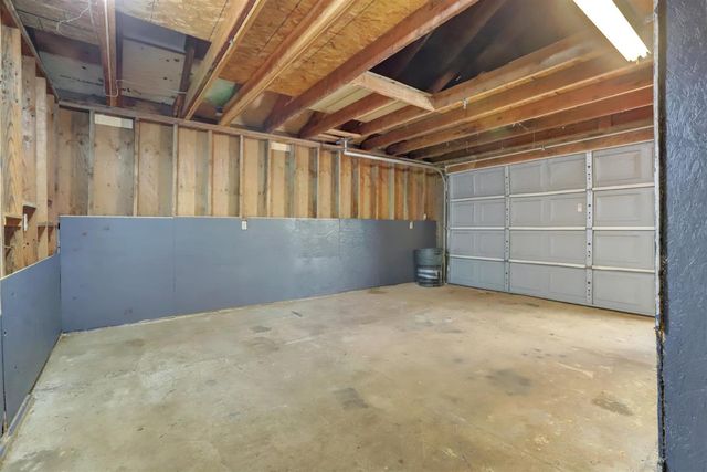 11013 Wolf Dr, Grass Valley, CA 95949