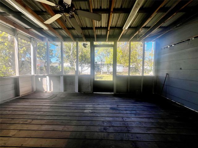 6606 Thornwall Street, Houston, TX 77092