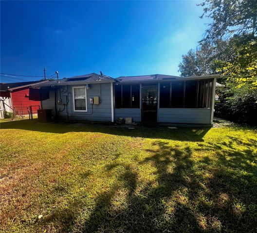 6606 Thornwall Street, Houston, TX 77092