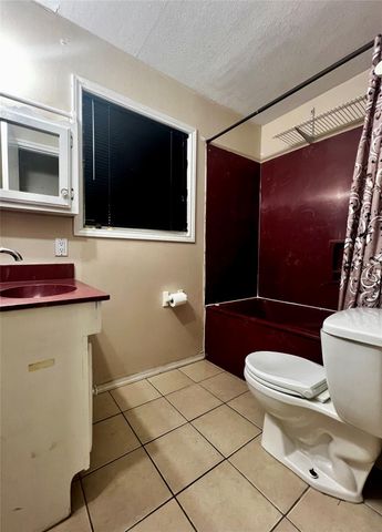 6606 Thornwall Street, Houston, TX 77092