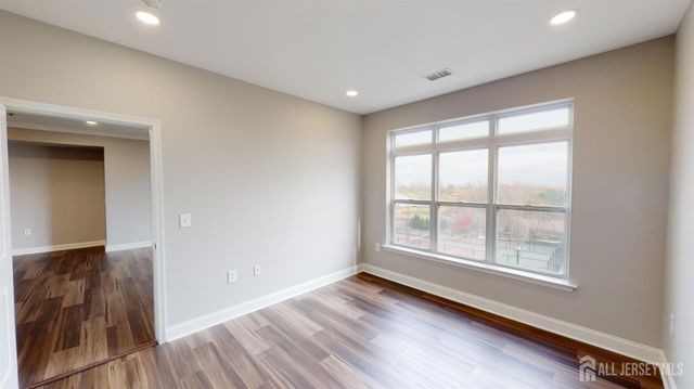6301 Fernandez Court, Sayreville, NJ 08859