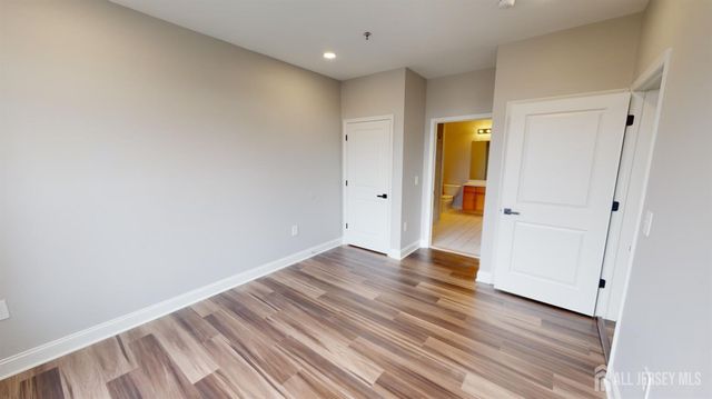 6301 Fernandez Court, Sayreville, NJ 08859