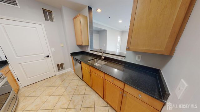 6301 Fernandez Court, Sayreville, NJ 08859