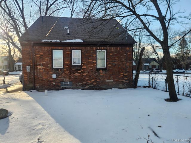 19160 Strasburg Street, Detroit, MI 48205