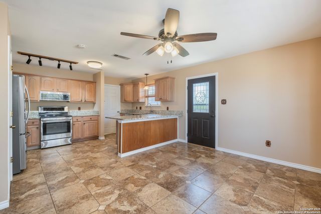 9920 Fm 1101, Seguin, TX 78155