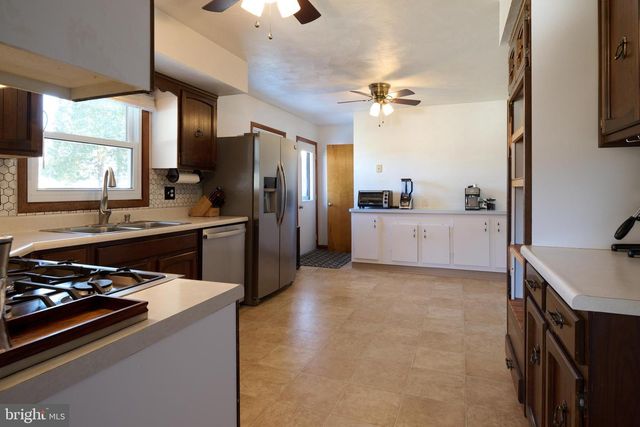 138 BROWN AVE, Bellefonte, PA 16823