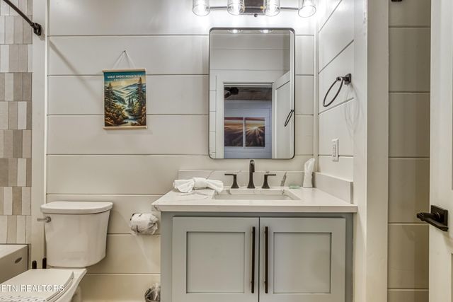 1028 Old Cartertown Road Rd, Gatlinburg, TN 37738