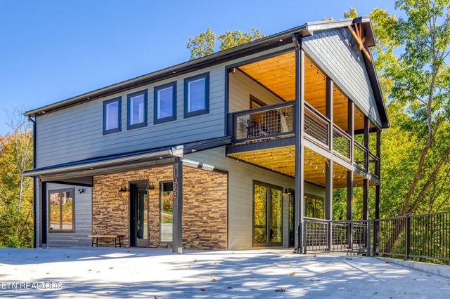 1028 Old Cartertown Road Rd, Gatlinburg, TN 37738