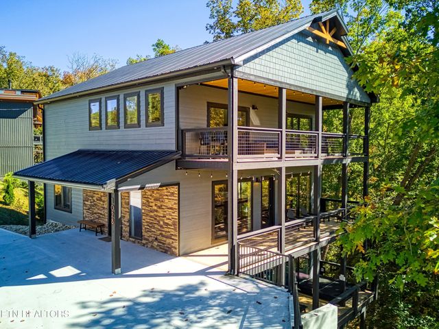 1028 Old Cartertown Road Rd, Gatlinburg, TN 37738