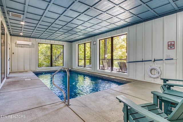 1028 Old Cartertown Road Rd, Gatlinburg, TN 37738