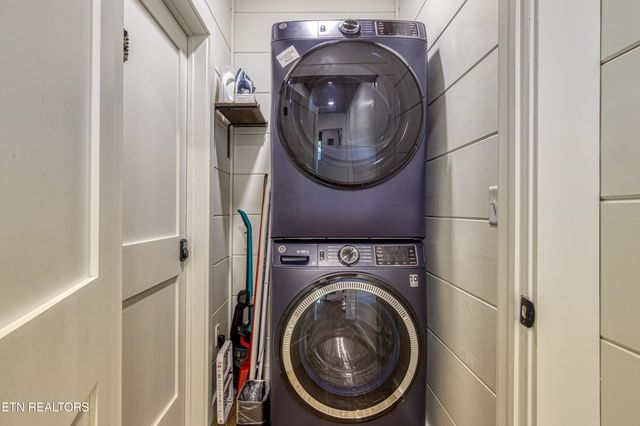 1028 Old Cartertown Road Rd, Gatlinburg, TN 37738