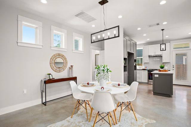 1809 Chestnut 1, Austin, TX 78702