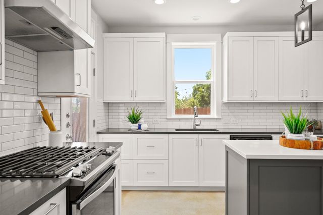 1809 Chestnut 1, Austin, TX 78702