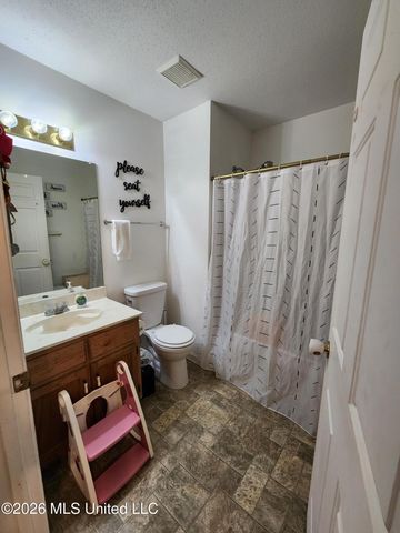 3415 Edenshire Lane, Horn Lake, MS 38637