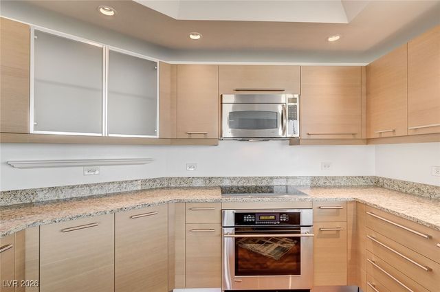 222 Karen Avenue 3508, Las Vegas, NV 89109