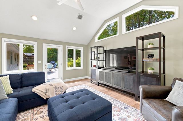7 Philip Road, Framingham, MA 01701