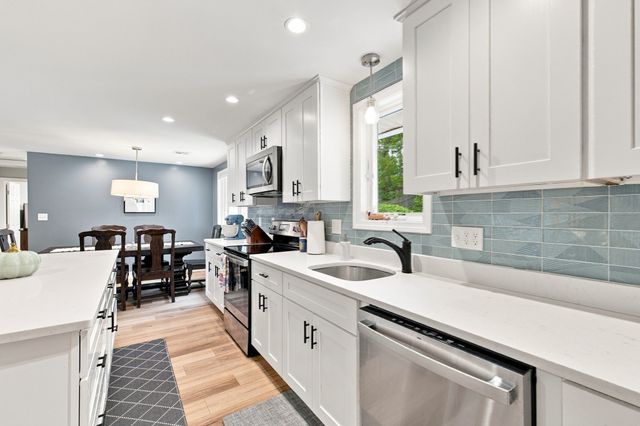 7 Philip Road, Framingham, MA 01701