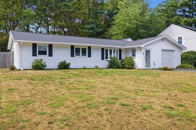 7 Philip Road, Framingham, MA 01701