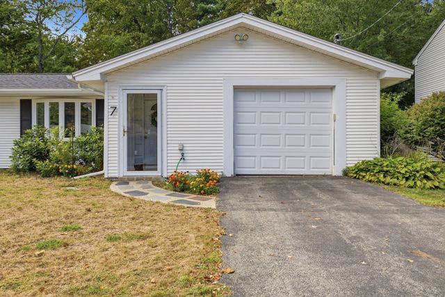 7 Philip Road, Framingham, MA 01701