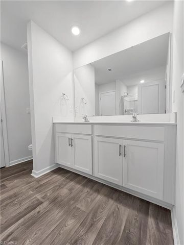 1108 Evelynnview Lane, Kernersville, NC 27284