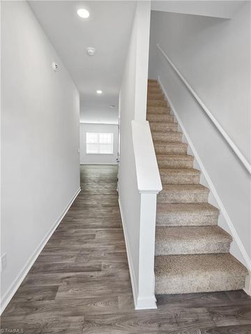 1108 Evelynnview Lane, Kernersville, NC 27284
