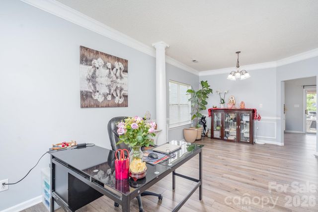 407 Goodloe Drive, Charlotte, NC 28262