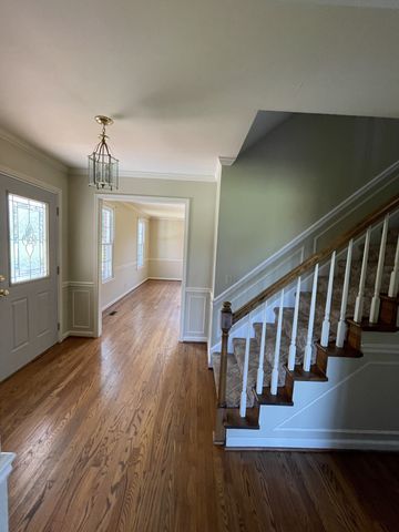 912 Long Creek Rd, Lafayette, TN 37083