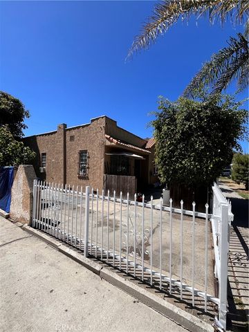 1634 W Parade, Long Beach, CA 90810