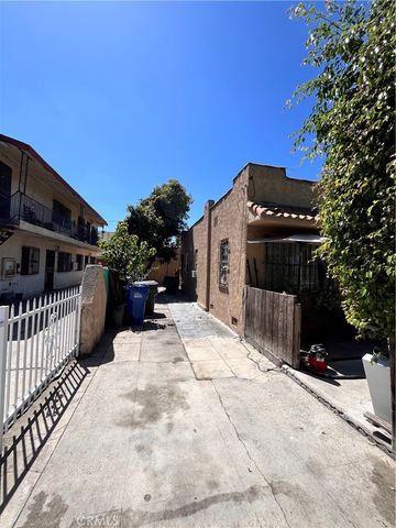 1634 W Parade, Long Beach, CA 90810