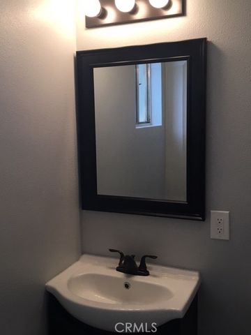 1634 W Parade, Long Beach, CA 90810