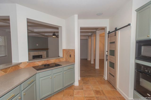 137 Conway Castle, New Braunfels, TX 78130