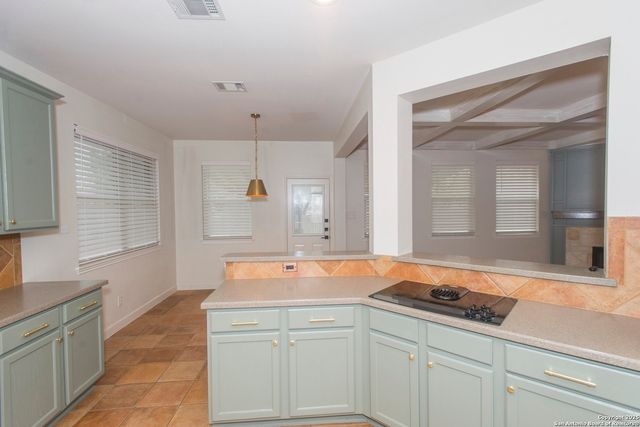 137 Conway Castle, New Braunfels, TX 78130