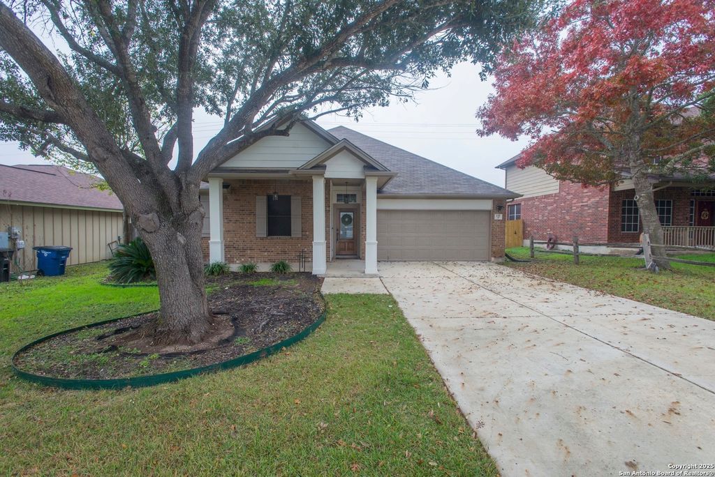 137 Conway Castle, New Braunfels, TX 78130