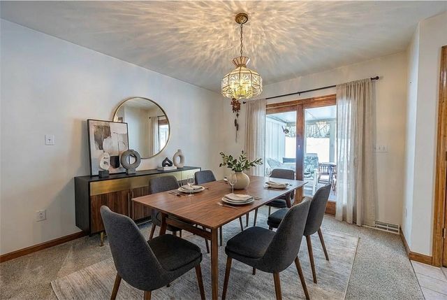 536 Lori Dr, Allegheny Twp, PA 15656