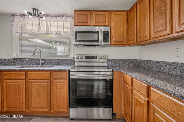 3545 Perkins Avenue, Mount Dora, FL 32757